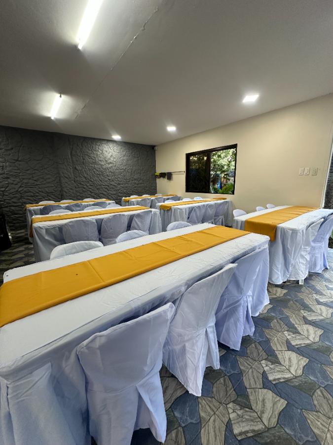 Long tables · gold runners — event rental setup by Chairman Event Rentals in Laguna